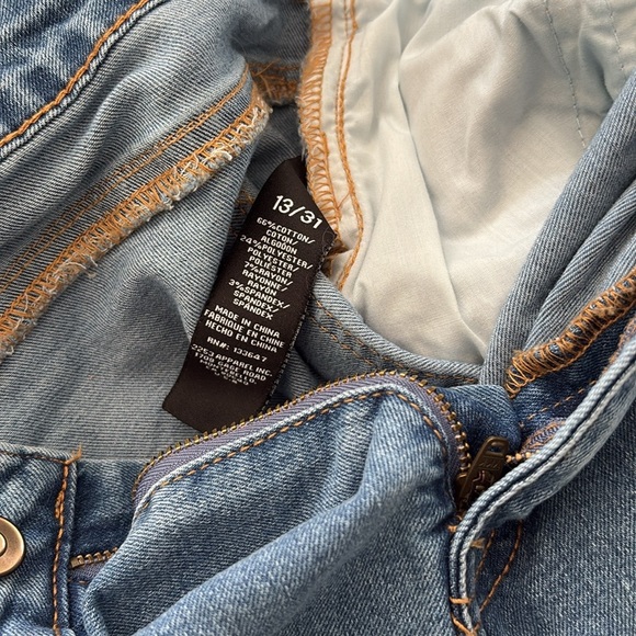 BCBG Generation Pleated Denim Trouser Short - Picture 3 of 3